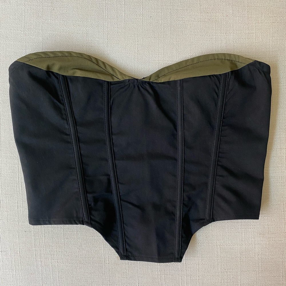 Pretty Little Thing Black Corset - Picture 4 of 5